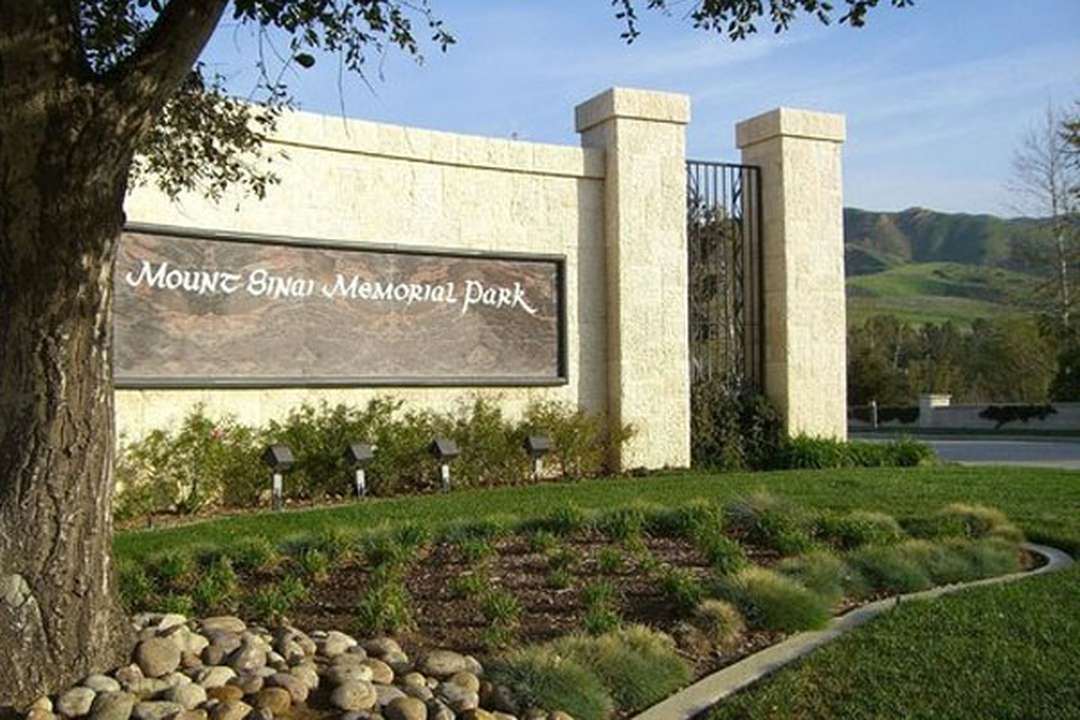 Mount Sinai Memorial Parks & Mortuaries Simi Valley, CA Parting