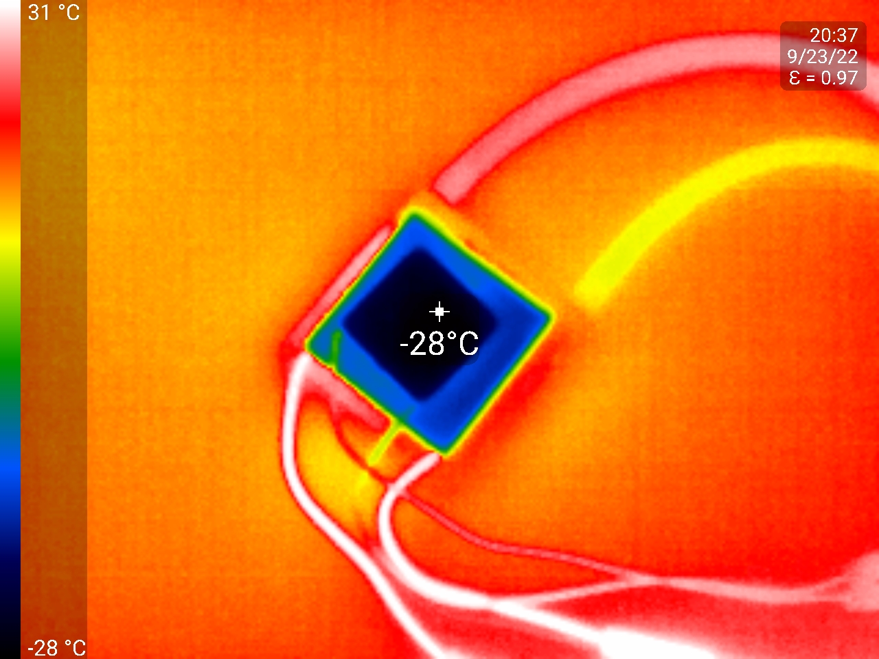 Making a cloud chamber to see radiation without needing dry ice