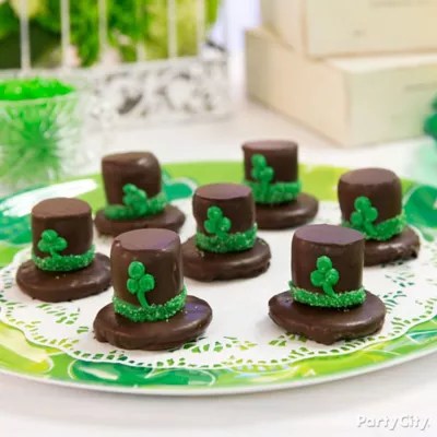 Chocolate Marshmallow Leprechaun Hats Idea St. Patricks Day Dessert