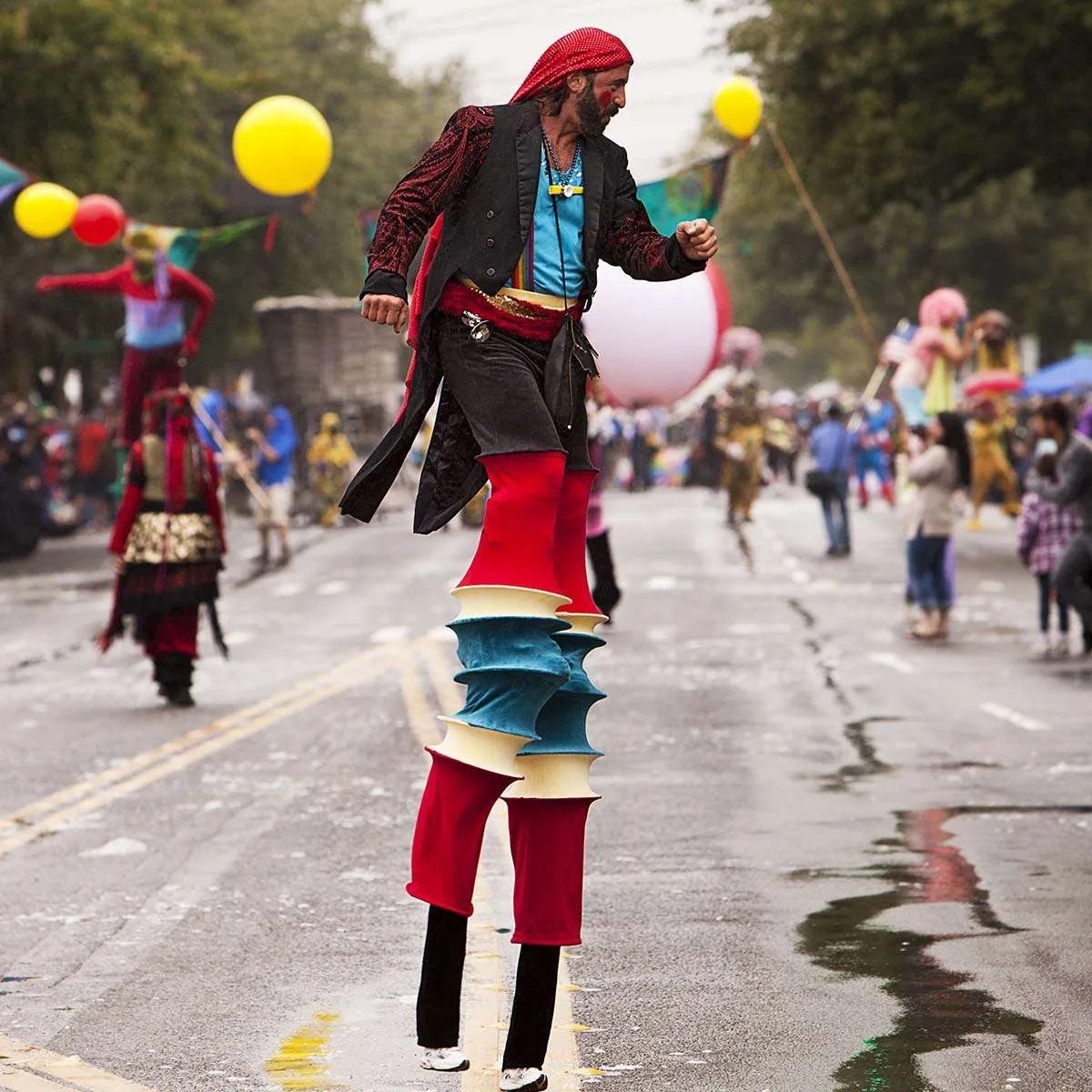 Stilt Walkers Party Pipeline