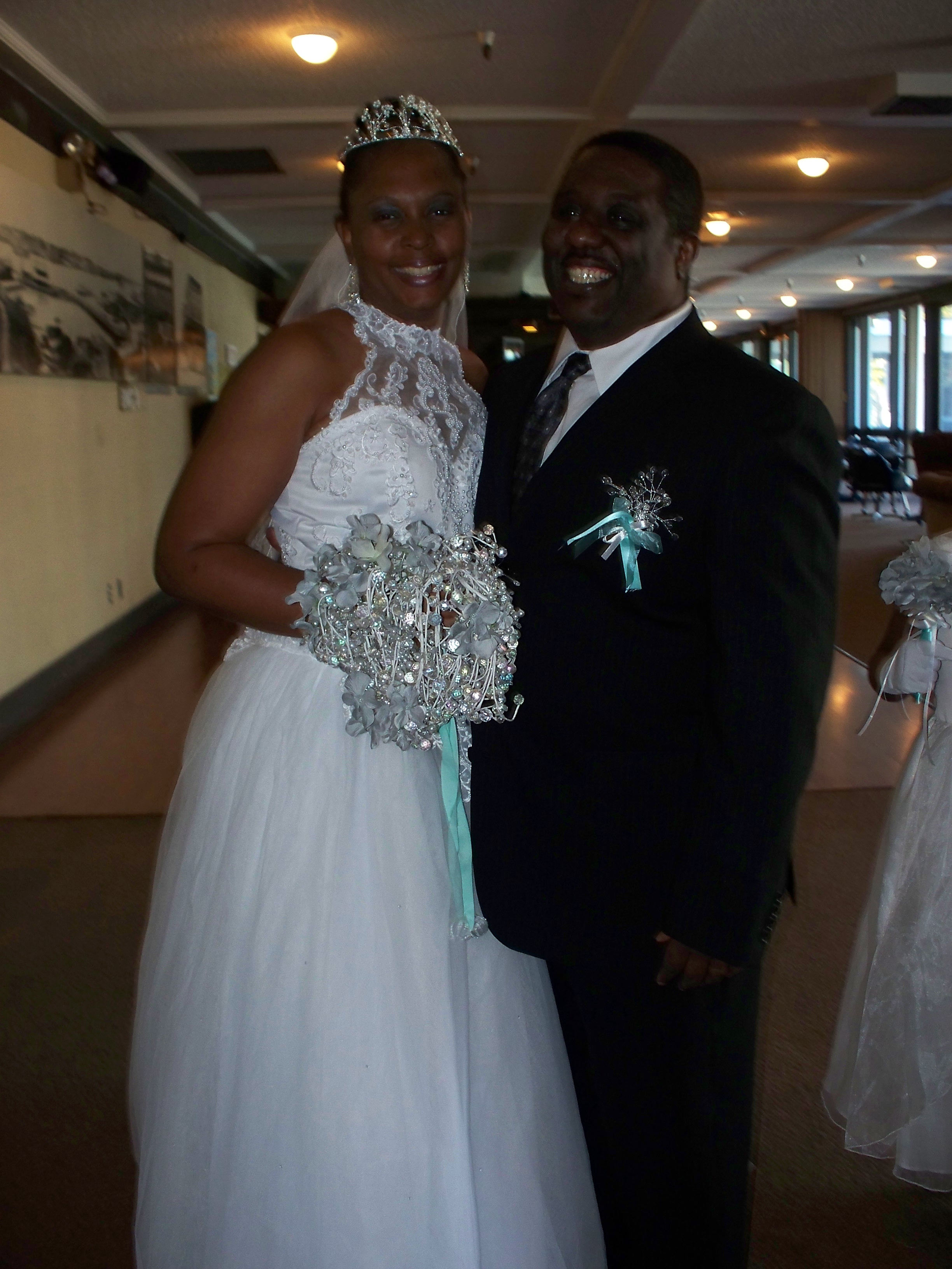 PARTY SHAKERS! TO MAKE IT HAPPEN!