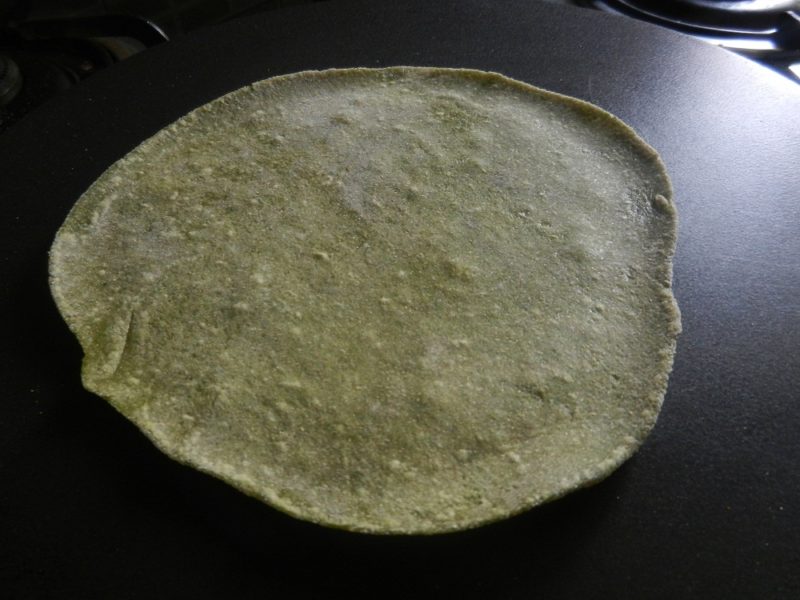बथुआ रोटी बनाने की विधि/ रेसिपी Bathua Roti Recipe पारूल के स्वादिष्ट