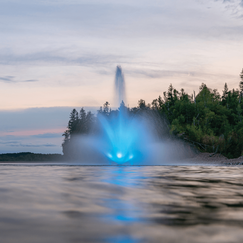 RGBW LED Waterglow Fountain Light Kits Par West Turf