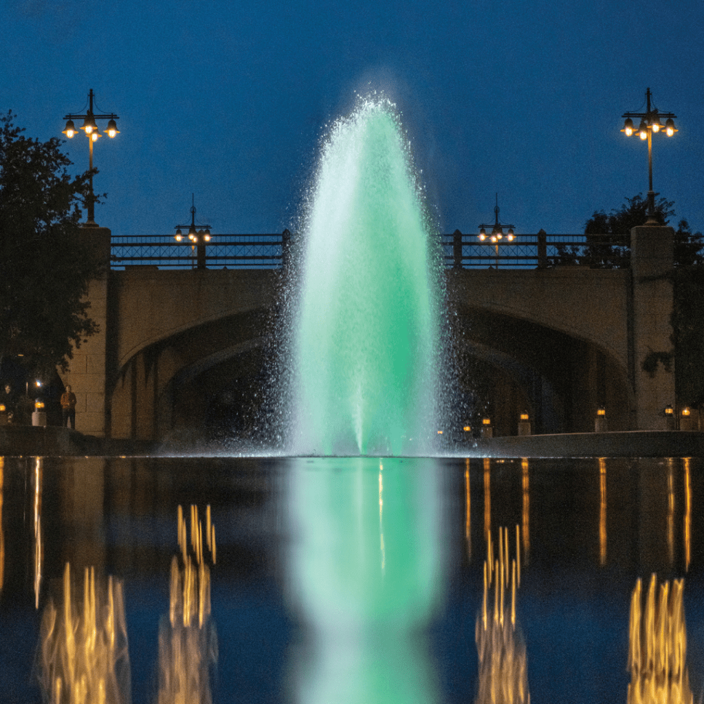 RGBW LED Waterglow Fountain Light Kits Par West Turf