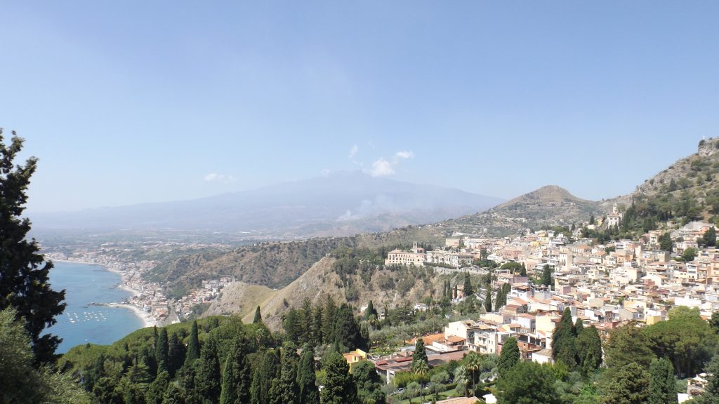 Alquiler de coche en SICILIA 7 días por el este de Sicilia PASAPORTE