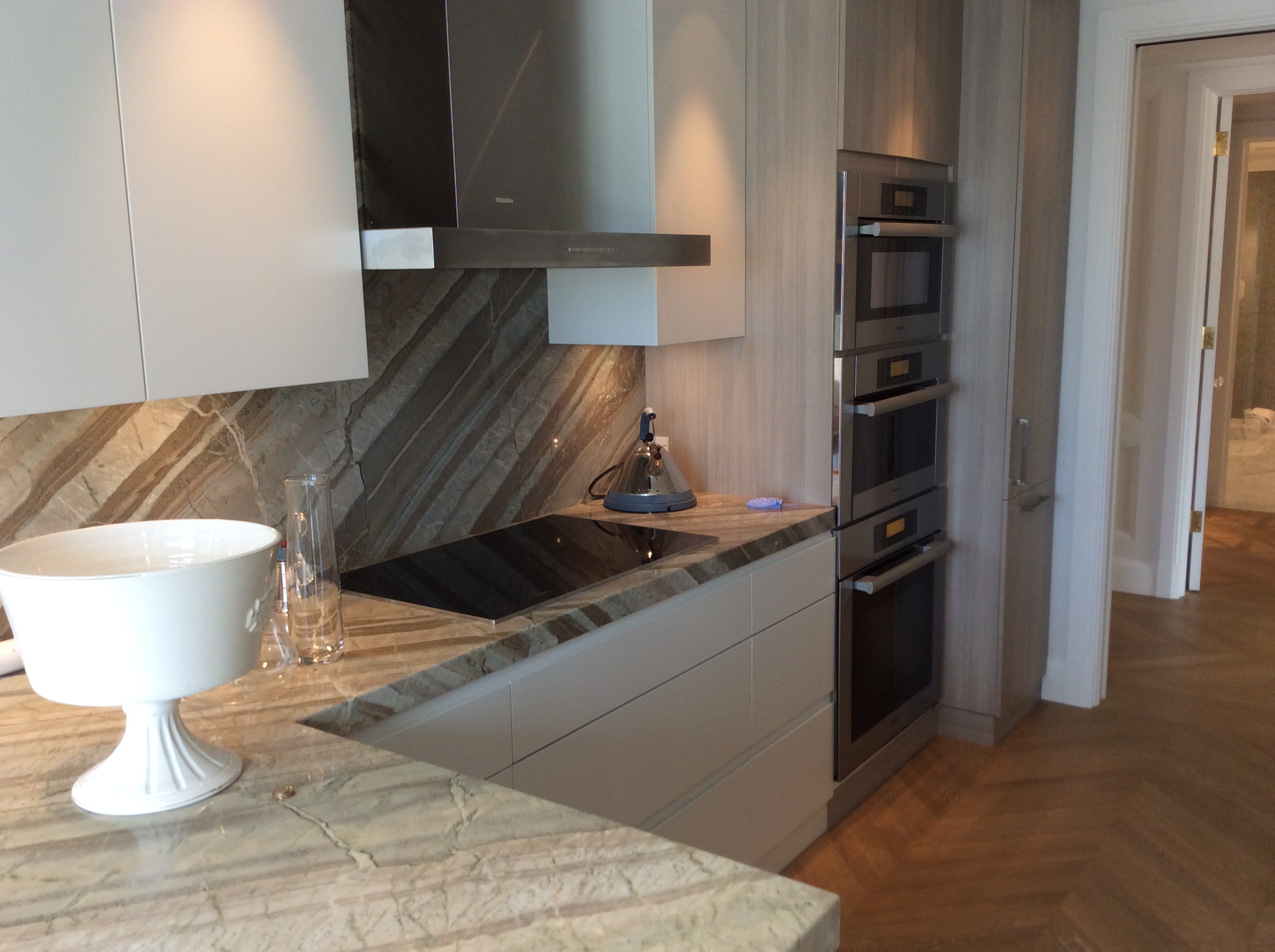 Condominium, 1 Wood Ave., Westmount. Pascal Rognon Construction