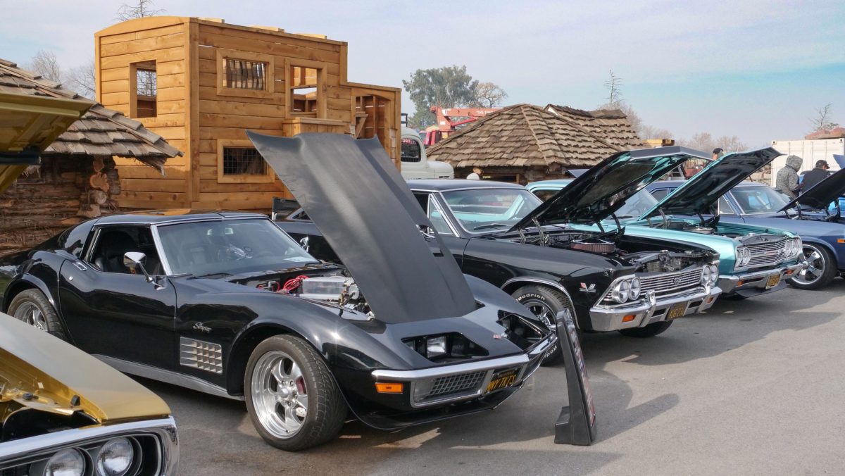 Paso Robles Car Clubs Donate to Local Toy Bank • Paso Robles Press