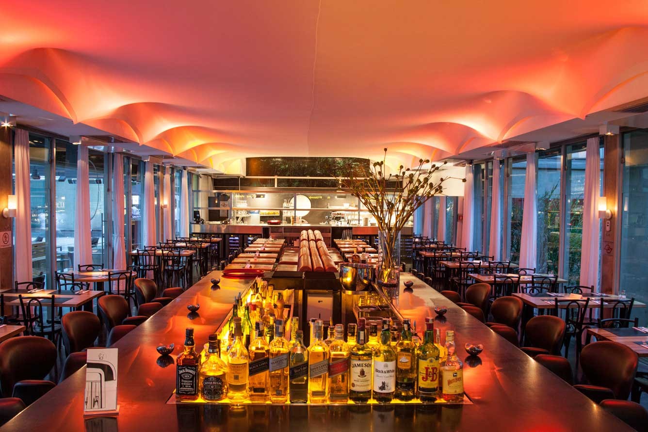 Spot Restaurante e Bar localizado na mais paulista das avenidas