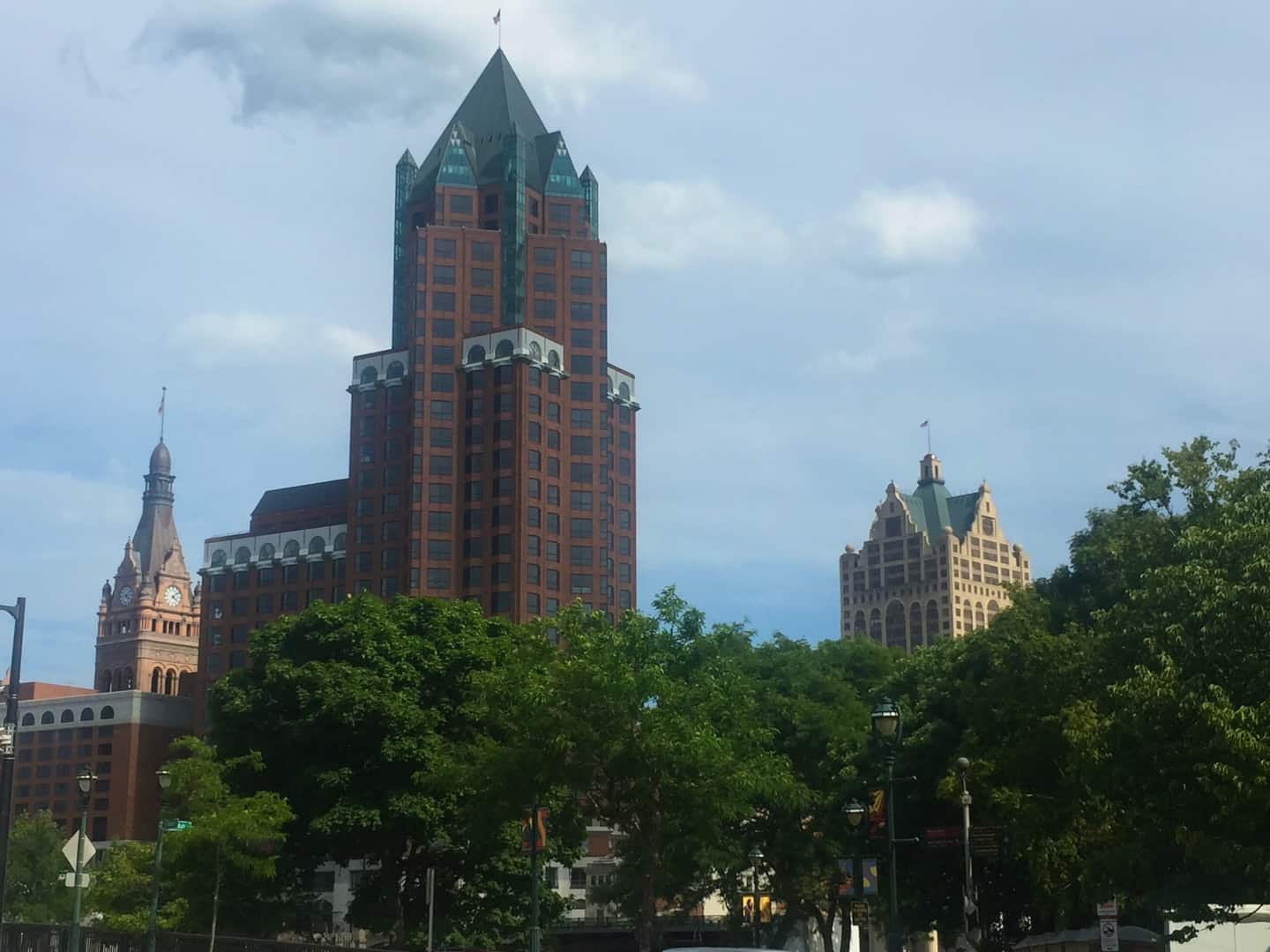 Modern Milwaukee Great Places to Eat, Drink and Live Well Passing