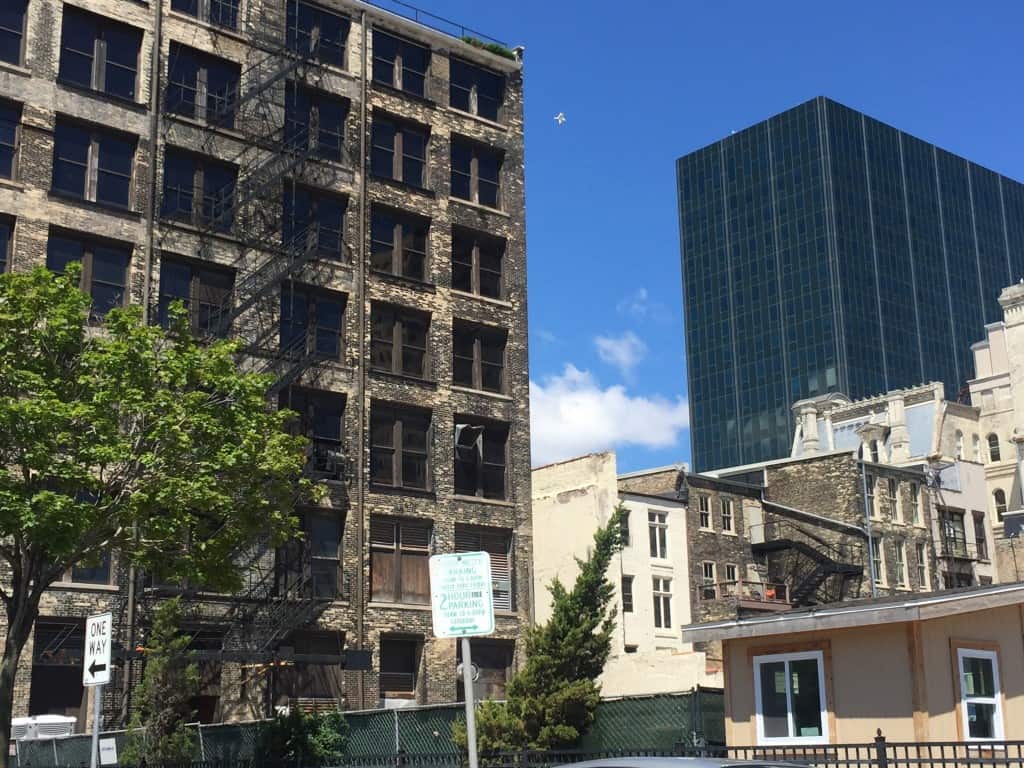 Modern Milwaukee Great Places to Eat, Drink and Live Well Passing Thru