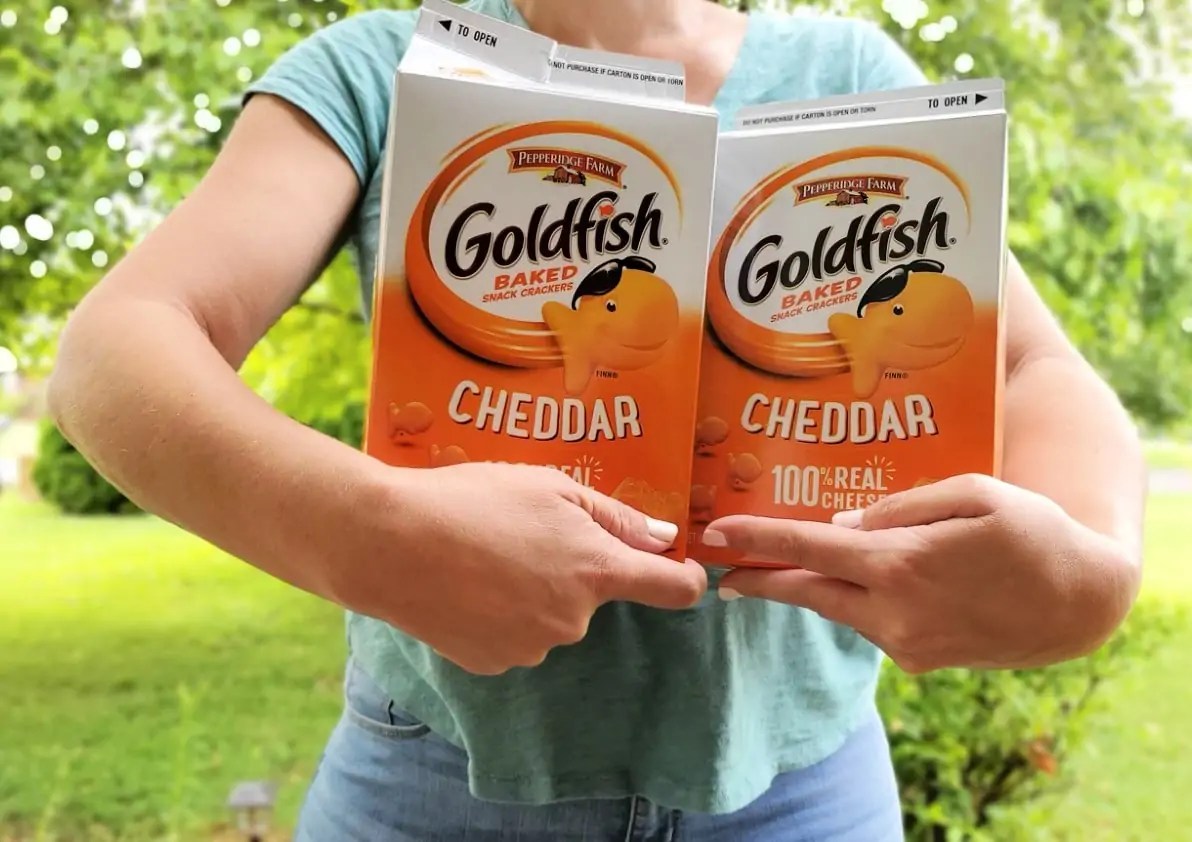 HUGE Containers Goldfish Crackers Under 5.10 Shipped!