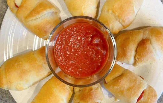 pizza crescents in circle on plate