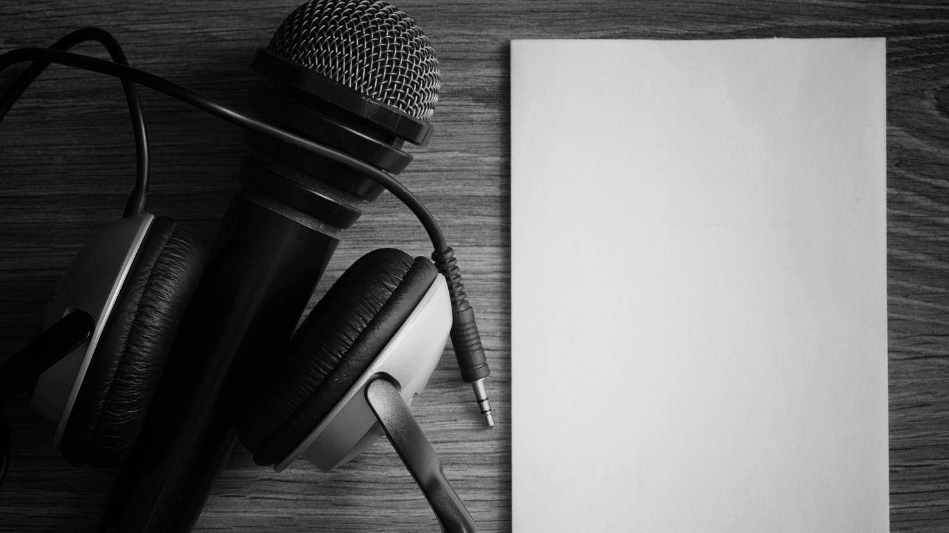 How To Connect Karaoke Mic To Speaker?