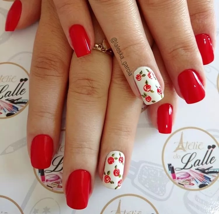 Unhas decoradas vermelhas