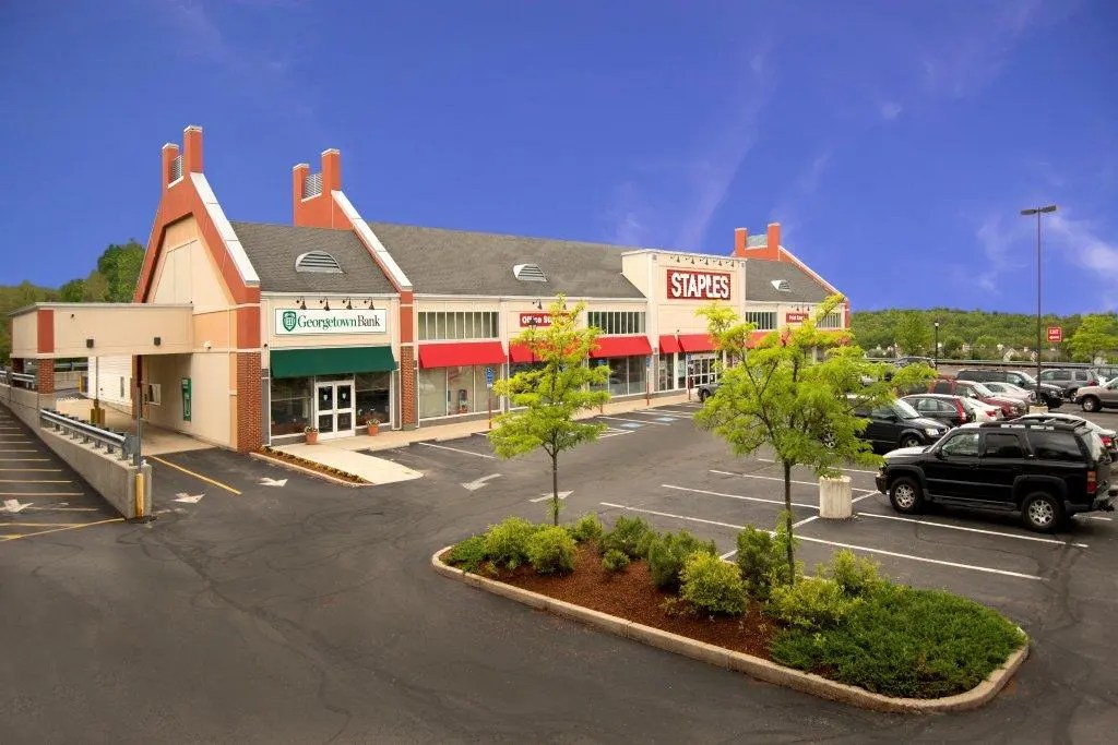 Linear Retail Acquires Eaglewood Shops in North Andover
