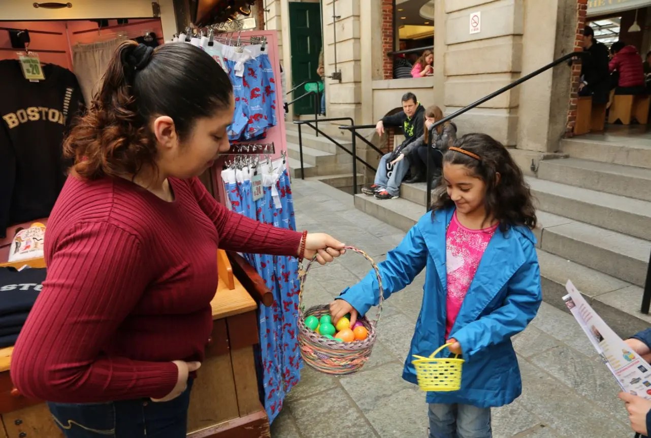 FANEUIL HALL MARKETPLACE'S 3rd ANNUAL EASTER EGG SCAVENGER HUNT