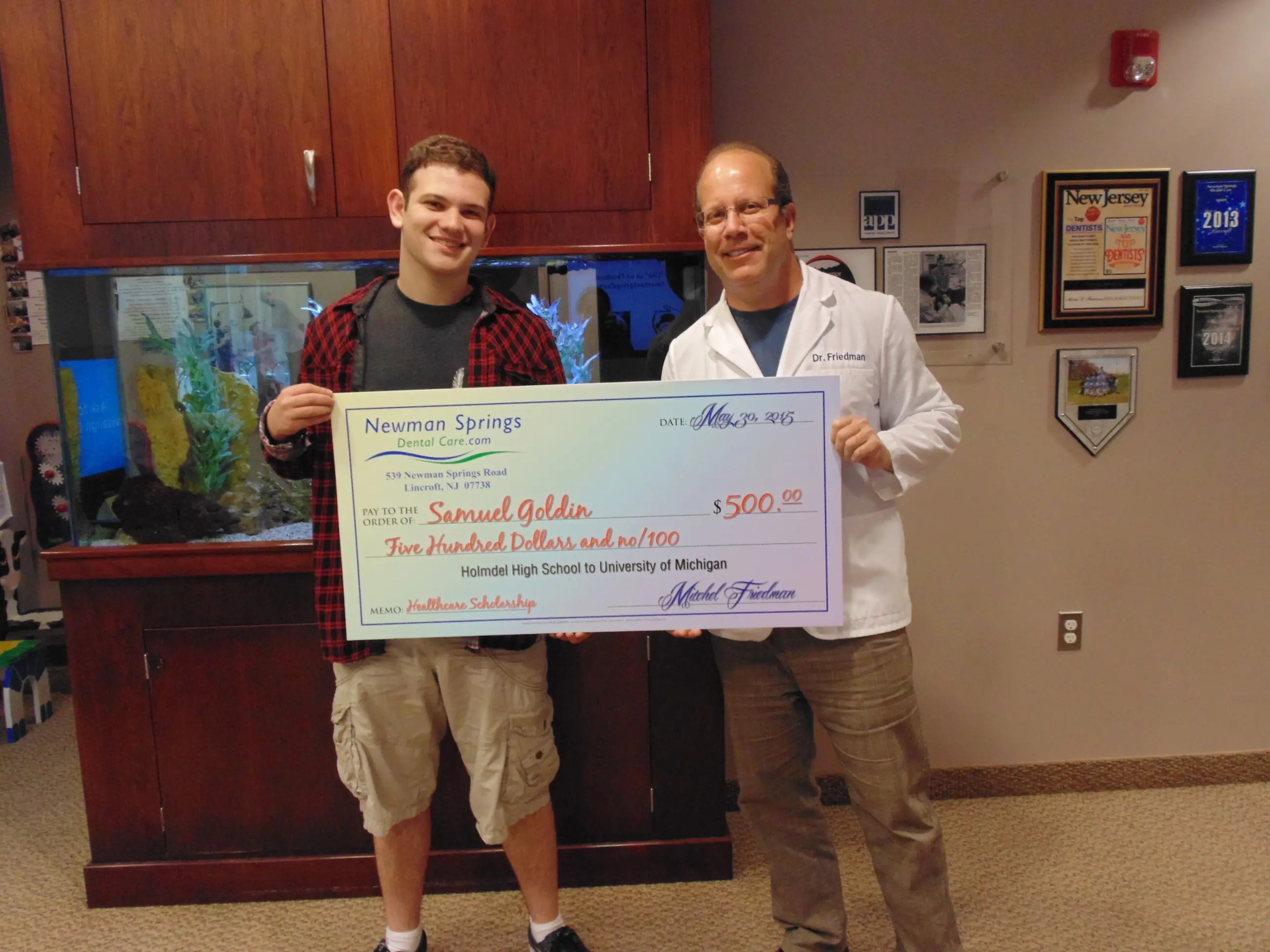 Lincroft Dental Office Awards 1,500 in Scholarships to Class of 2015