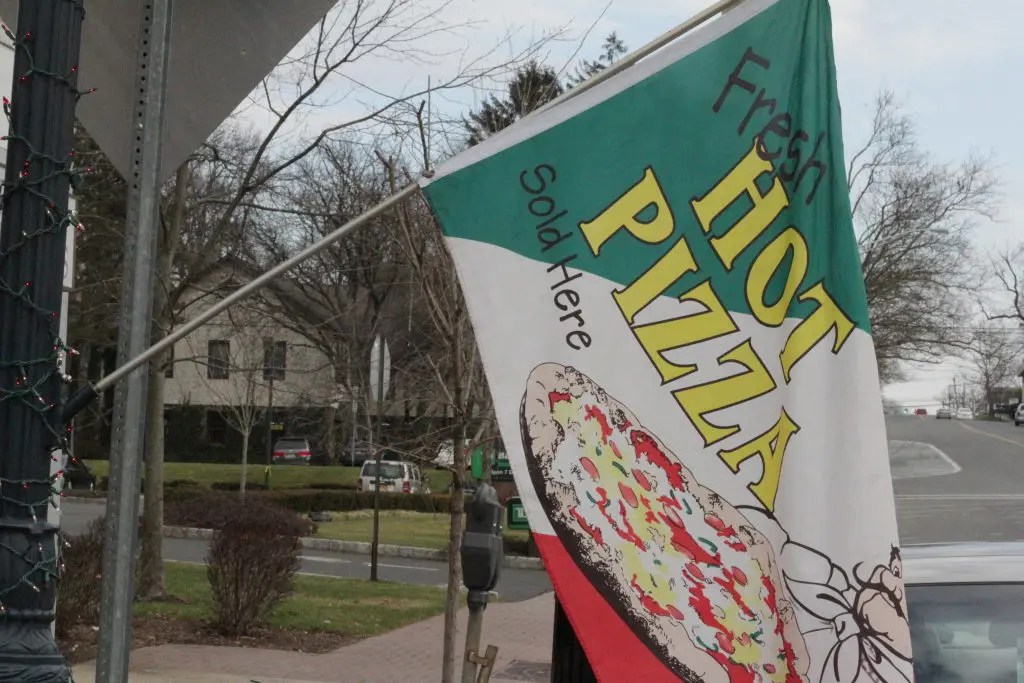 Pearl River Resident Back In Pizza Industry After 20Year Break Pearl