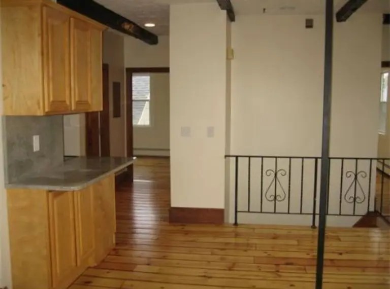 10 Newly Listed Homes in Salem, Including a Hardy Street Condo Salem