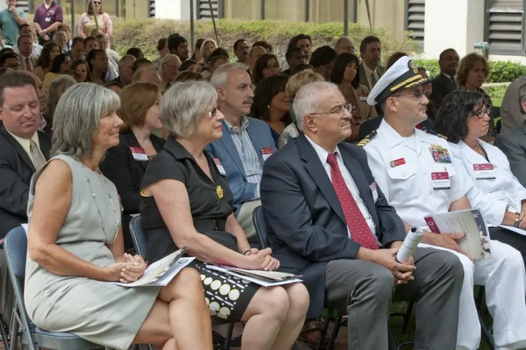 Rosalind Franklin University Opens New College of Pharmacy Lake
