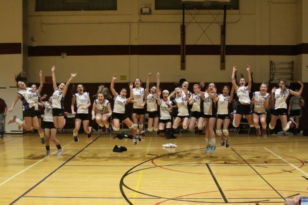 Port Jeff Middle School Volleyball Team Goes Undefeated Port