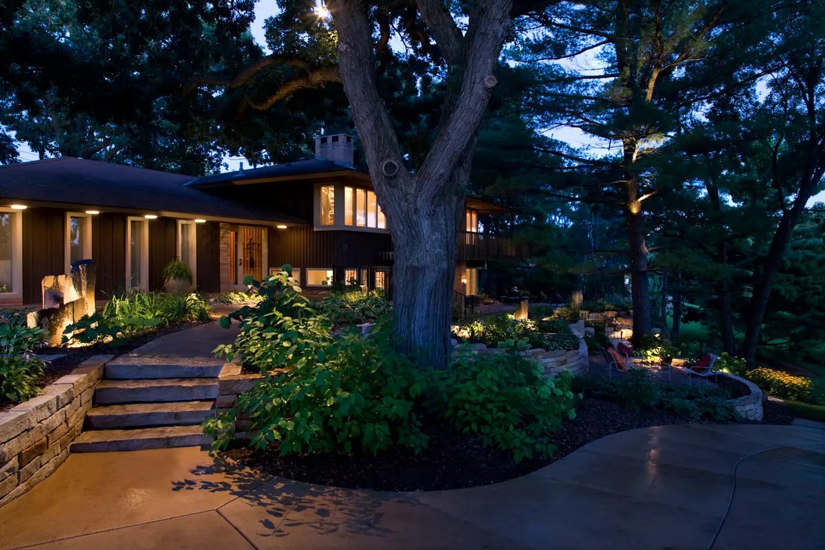 SOUTHVIEW DESIGN OFFERS HOT LANDSCAPING TIPS FOR THE FALL Plymouth