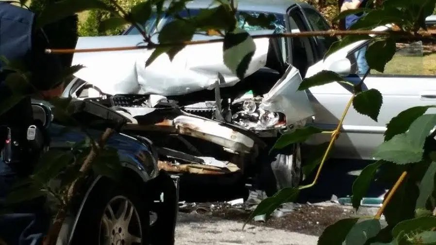 TRAFFIC ALERT Serious Crash on Edgell Road; Road Closed Framingham