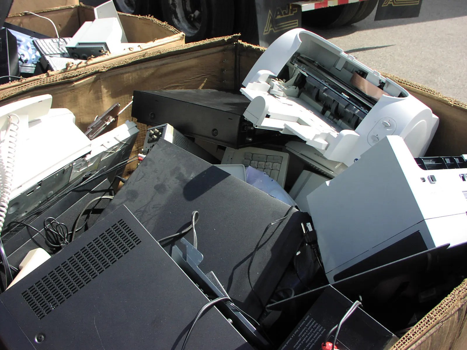 SWANCC Provides Weekly Dropoff Locations for Electronics Glenview, IL Patch