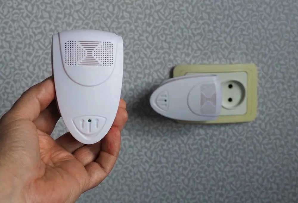 Do Ultrasonic Pest Repellers Work on Fleas?