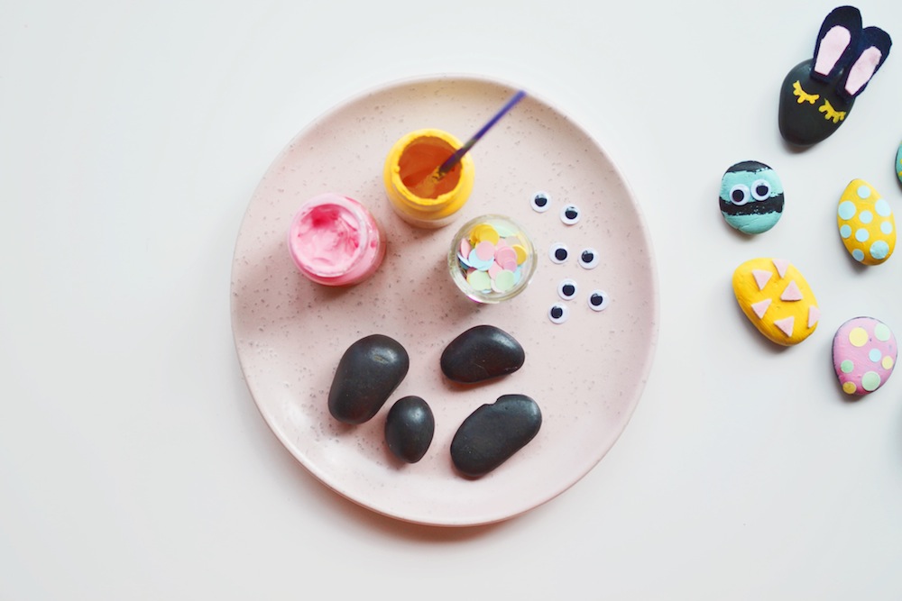 DIY Pet Rocks A very cute craft activity for winter