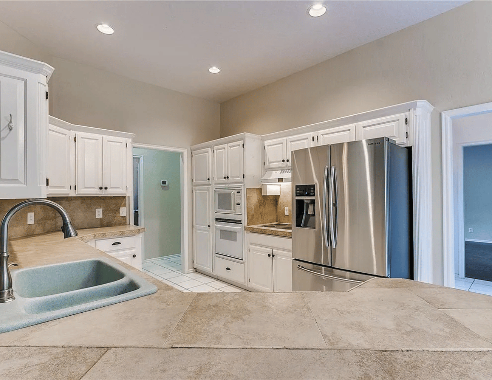 Kitchen Listing Photo