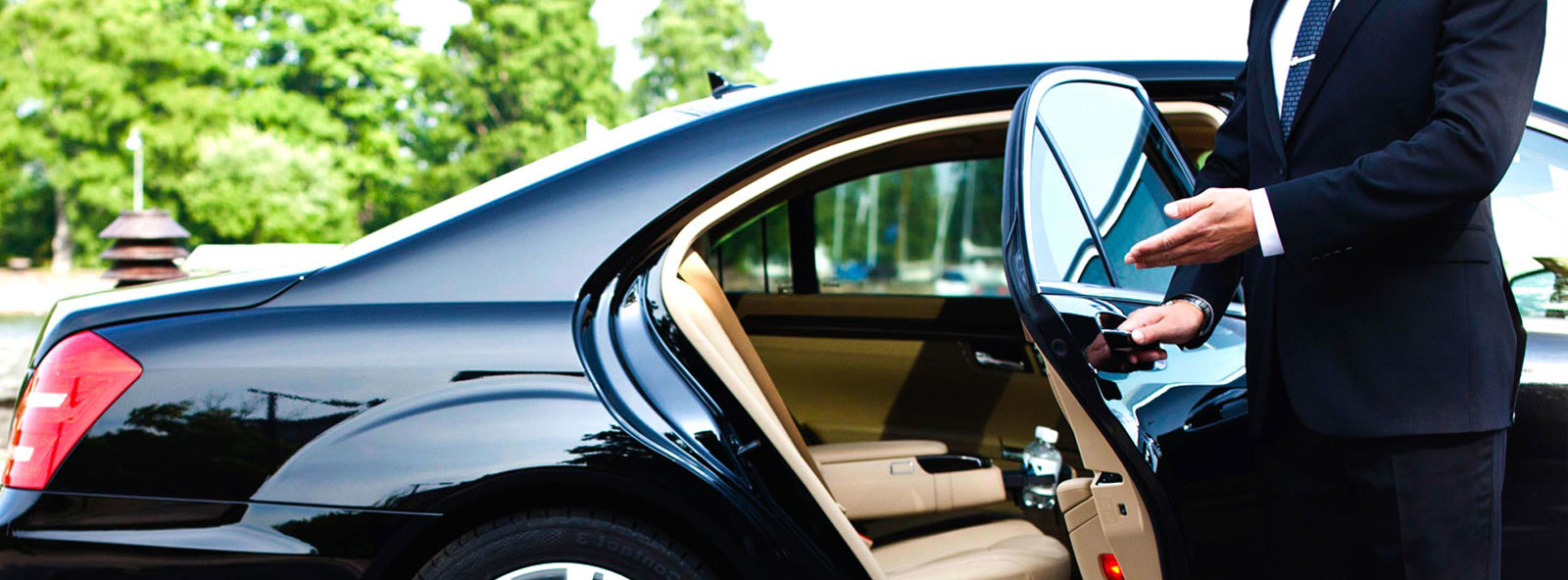 Cape Cod Limo service Your Premium Cape Cod Transportation
