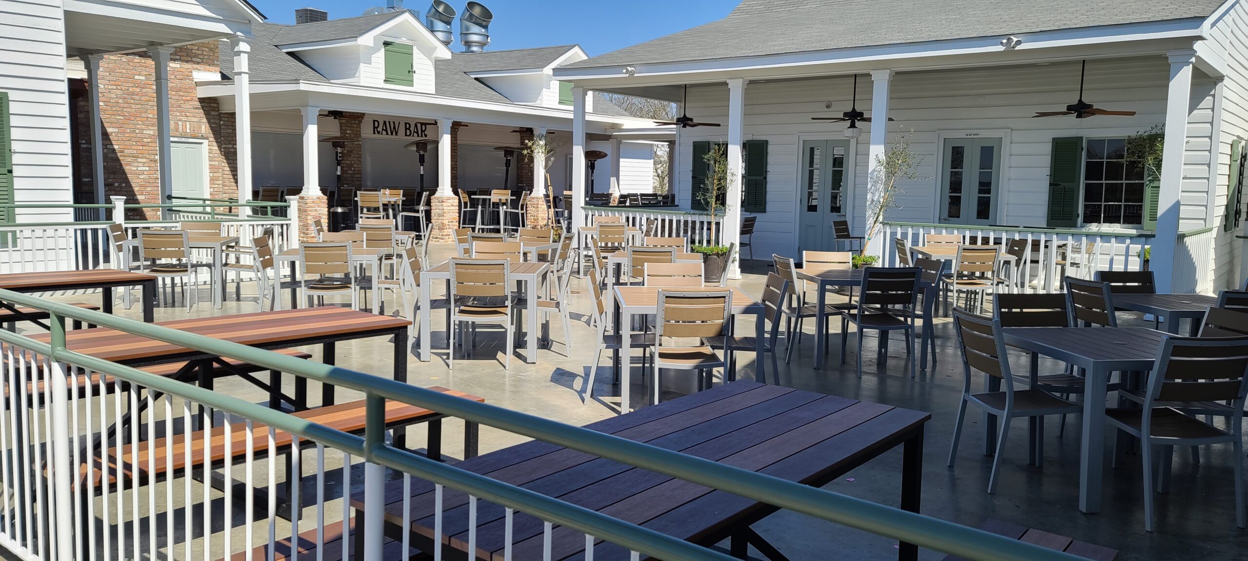 Pat's Rest Awhile Restaurant & Bar