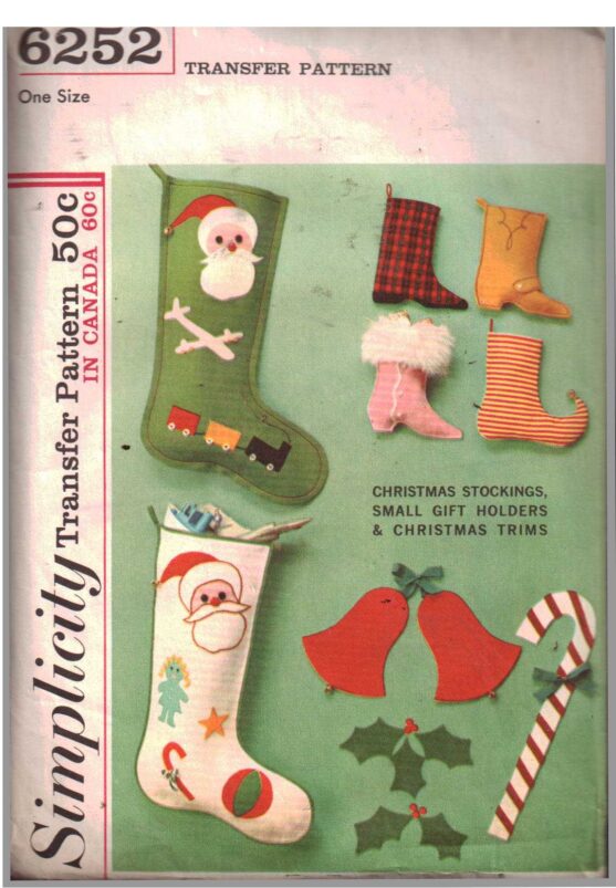 Simplicity 6252 Christmas Stocking and Small Gift Holders Size One