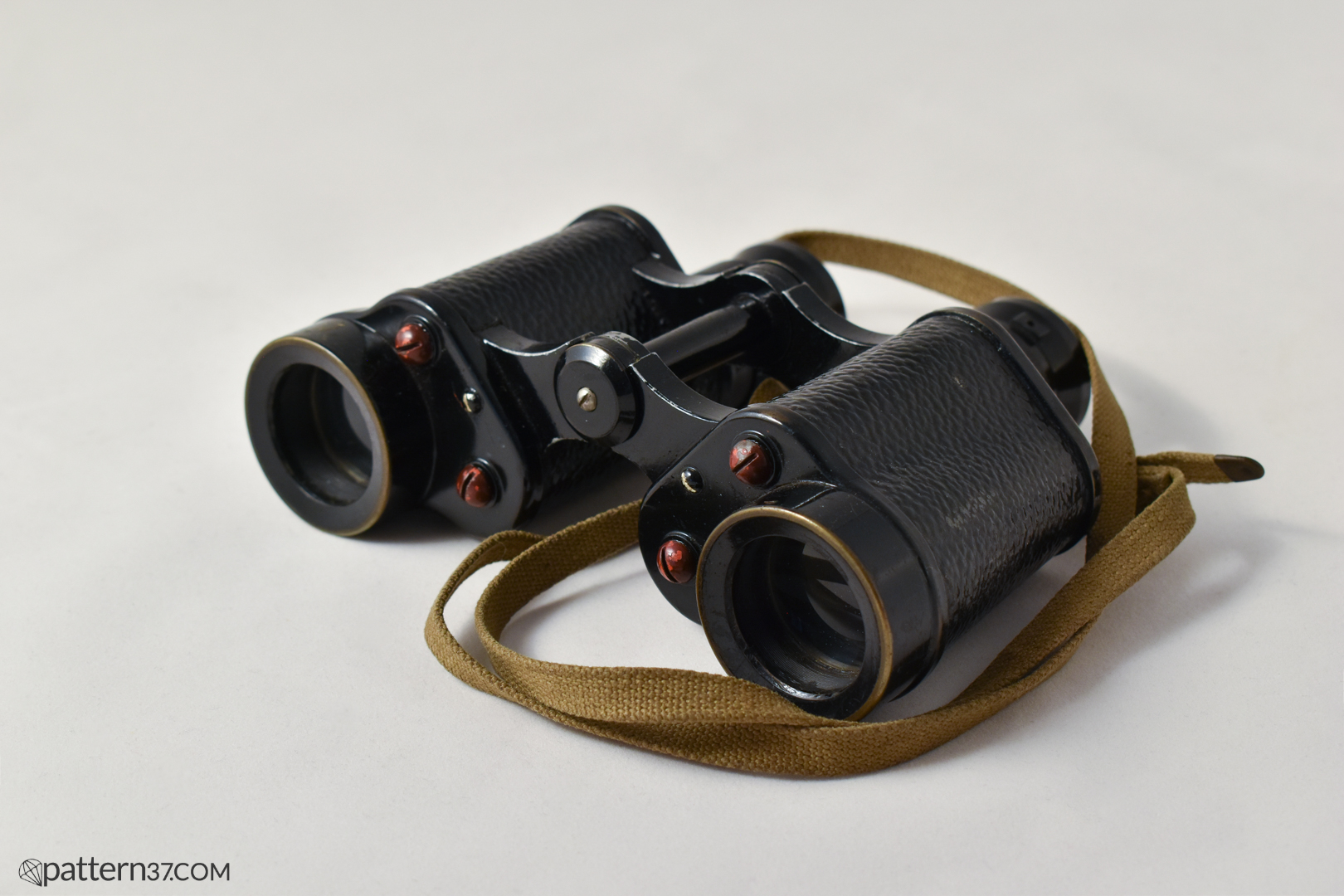 Prismatic binoculars No 2 Mk III