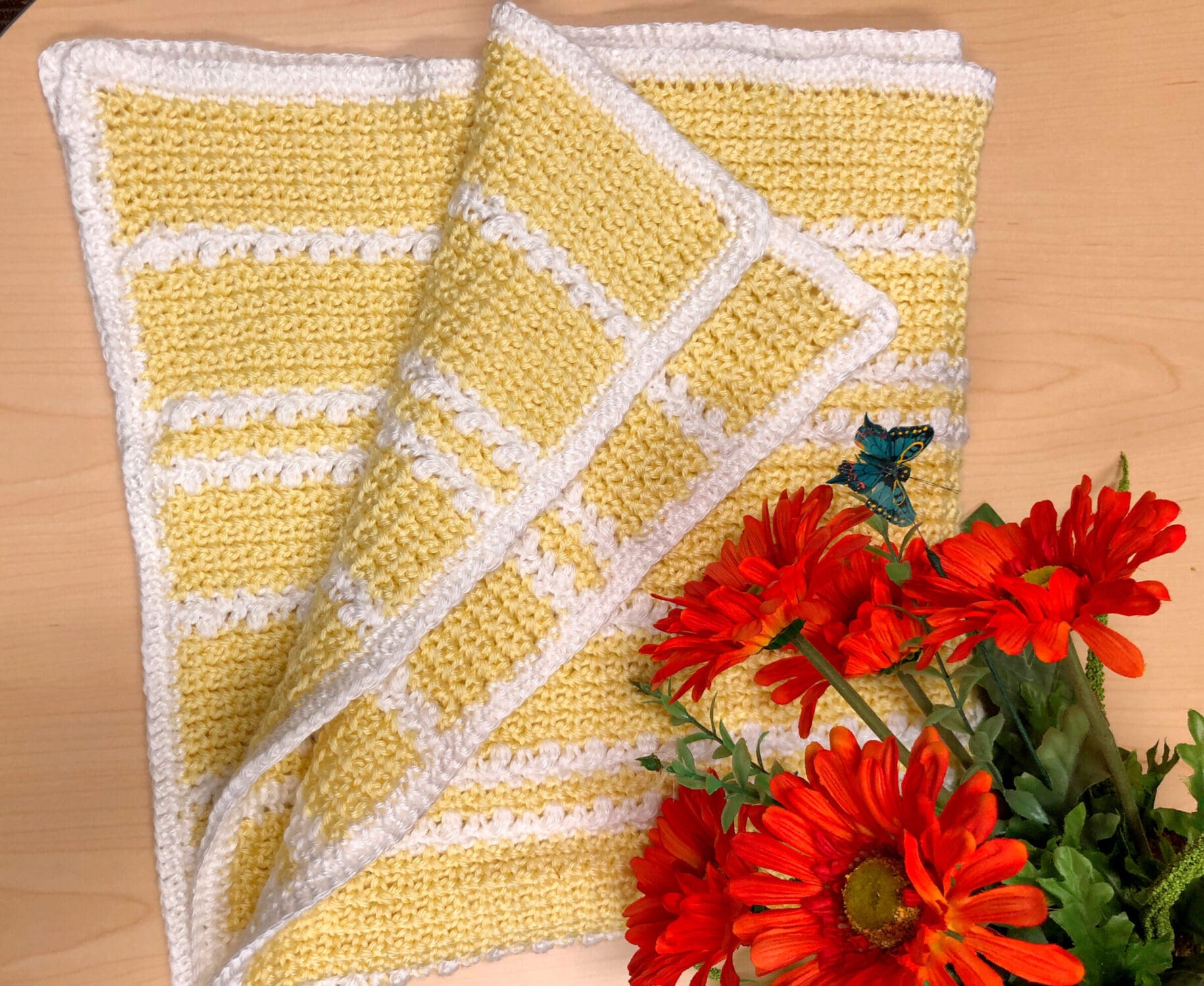 Pretty Crochet Mesh and Berry Baby Blanket Pattern Princess