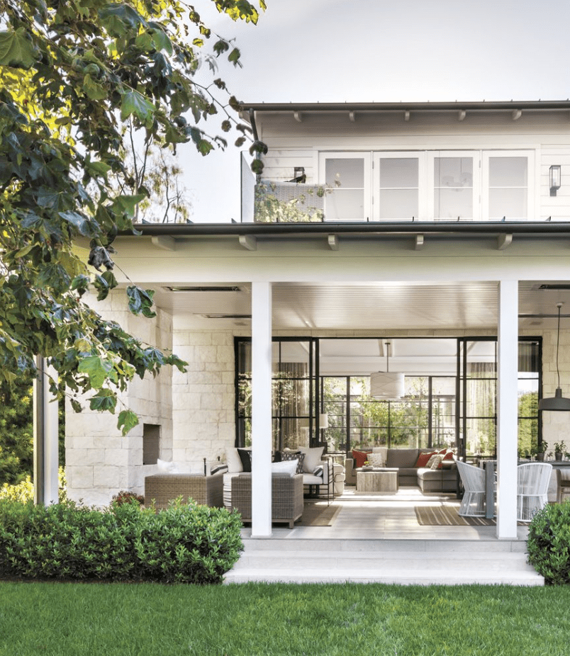 10 Enviable Indoor/Outdoor Living Spaces patterns & prosecco