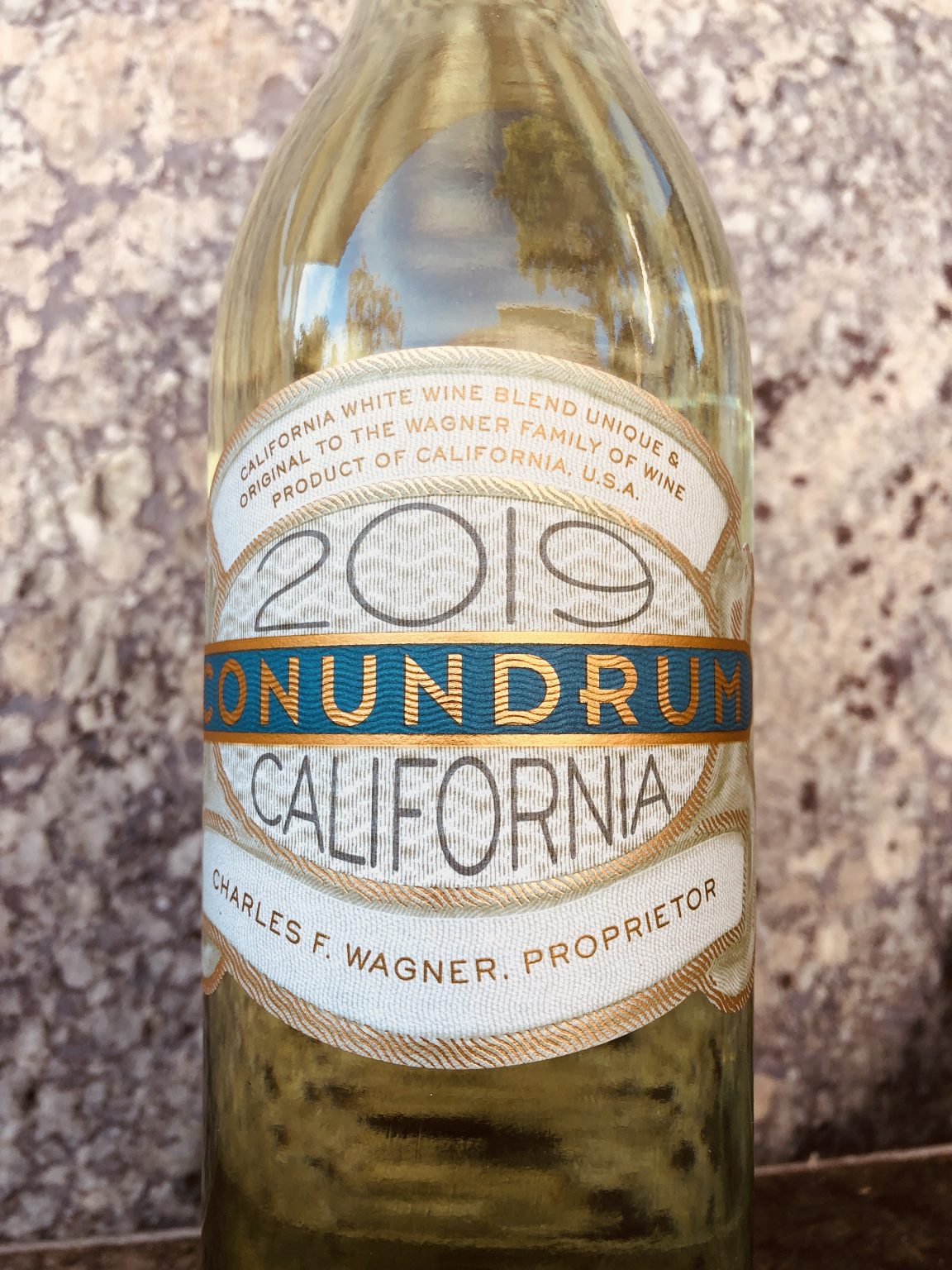 Warmweather white 2019 Conundrum Pat The Wine Guy