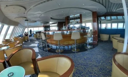 Fred Olsen Braemar observatory bar.#fredolsen #fredolsencruiseline #braemar #cruiseship #choosecruise #cruising #cruise #paulandcarole