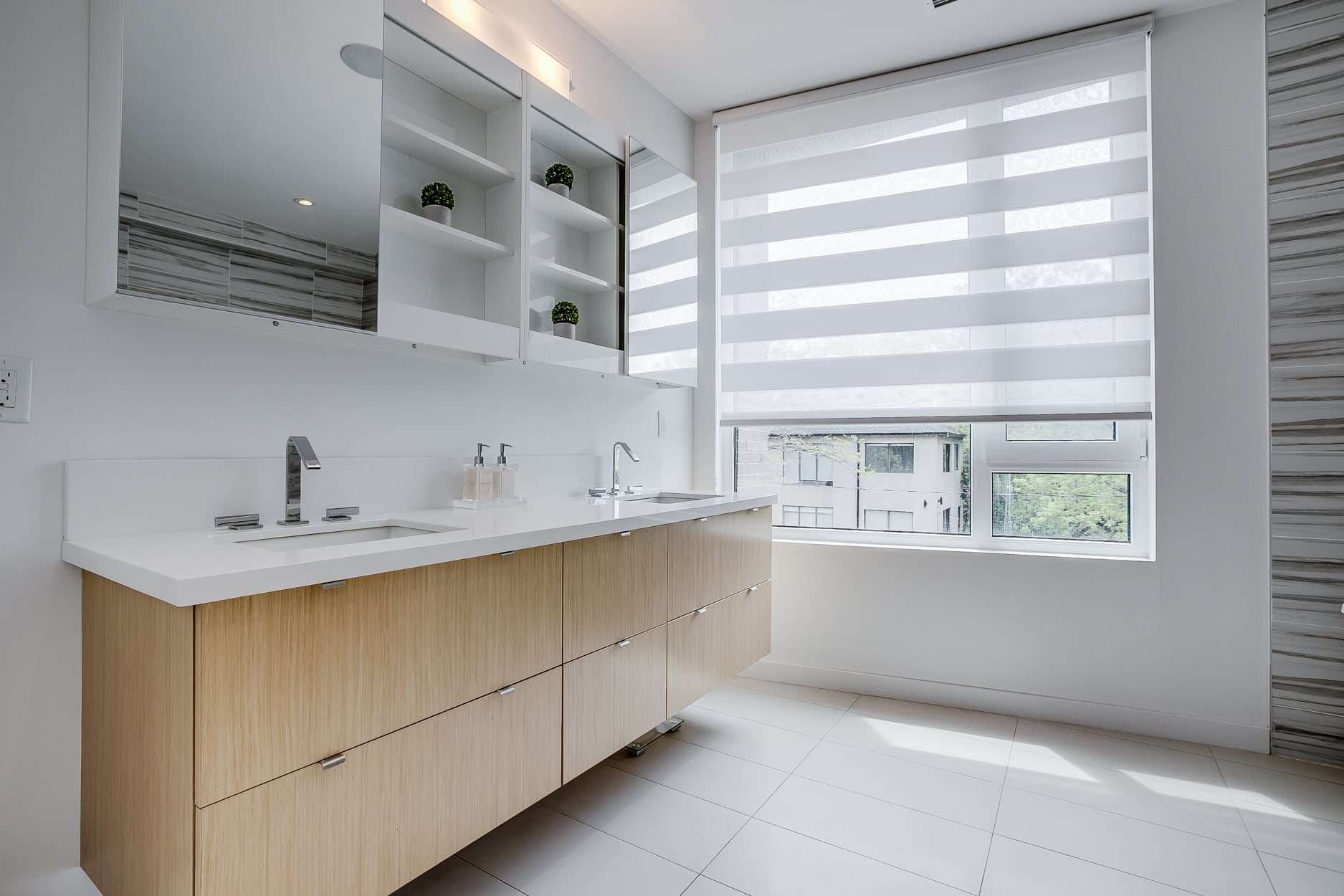 Modern Townhome for Sale at Bayview and Eglinton Paul Johnston Unique