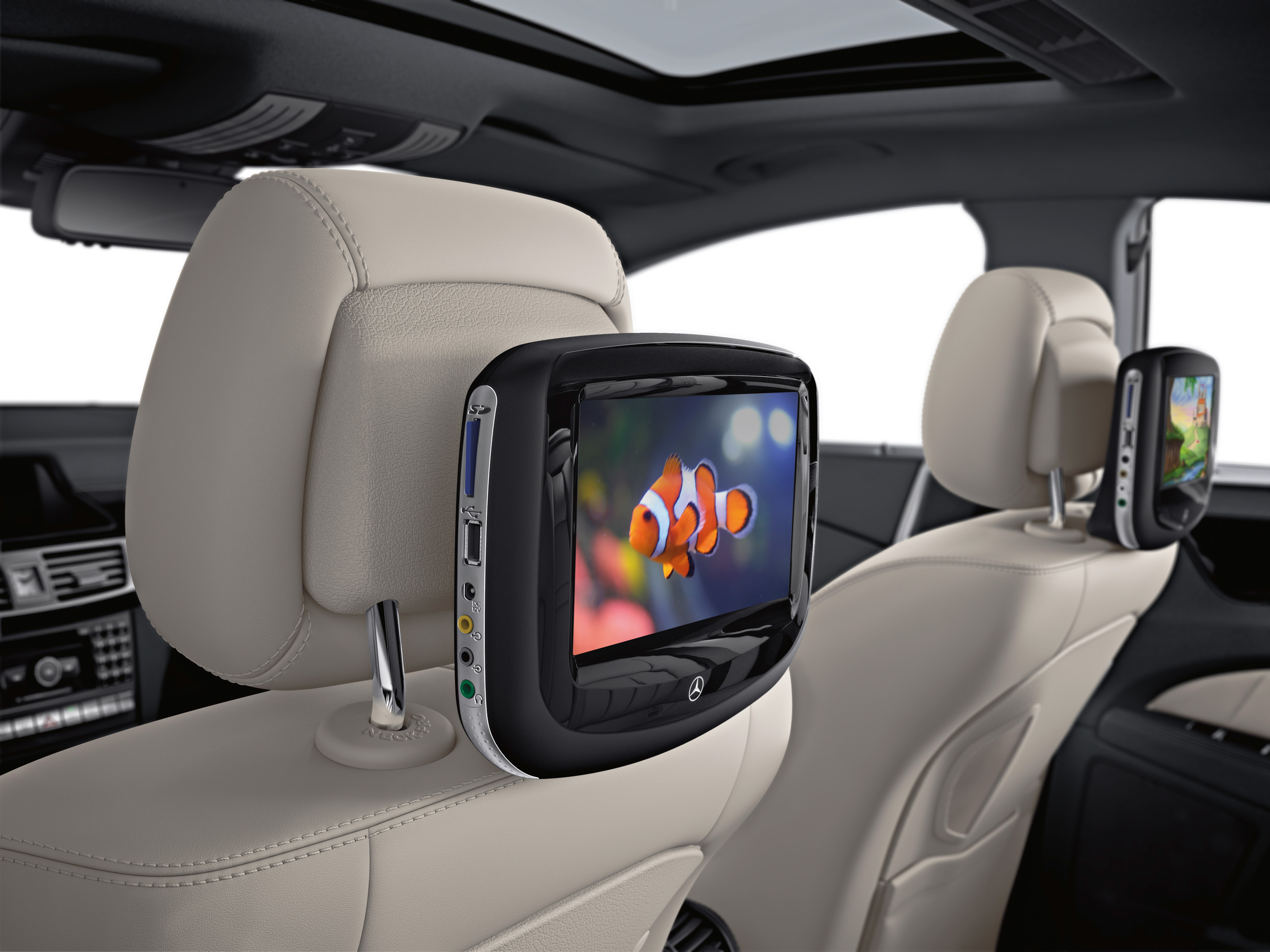 Mercedes_EClass_Accessories_03 Paul Tan's Automotive News