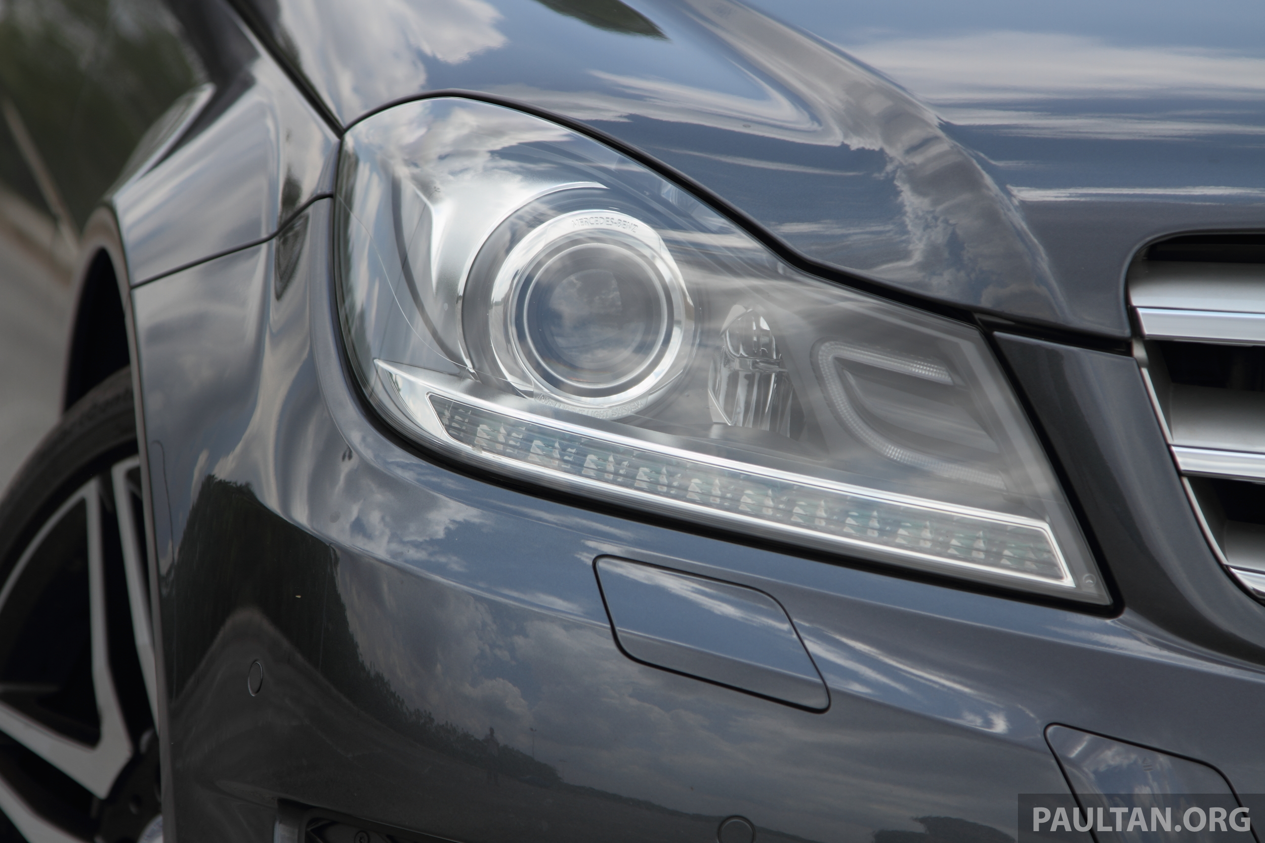 MBC220_Ext_08 Paul Tan's Automotive News