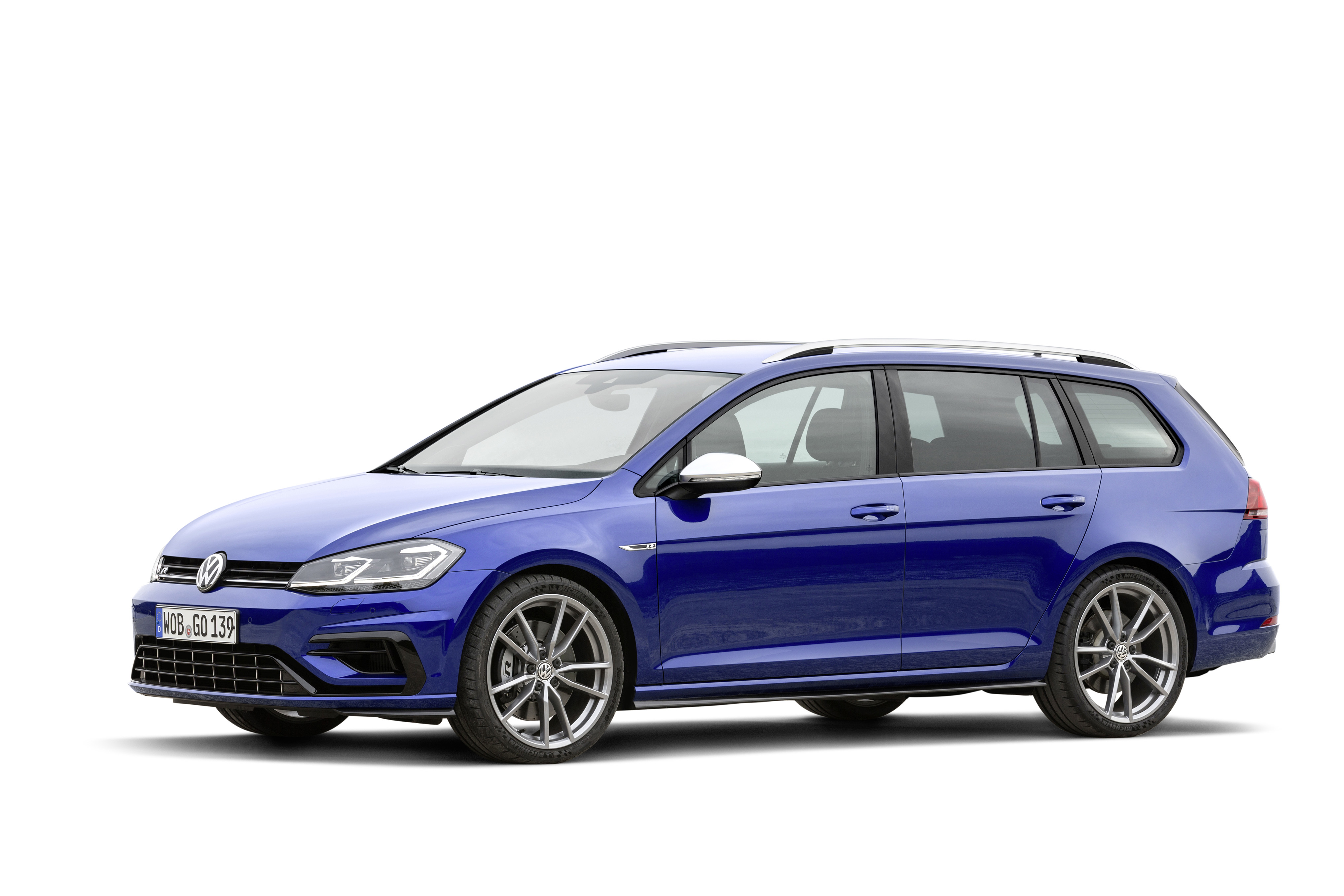 Volkswagen Golf R gains optional Performance packs Der neue Volkswagen