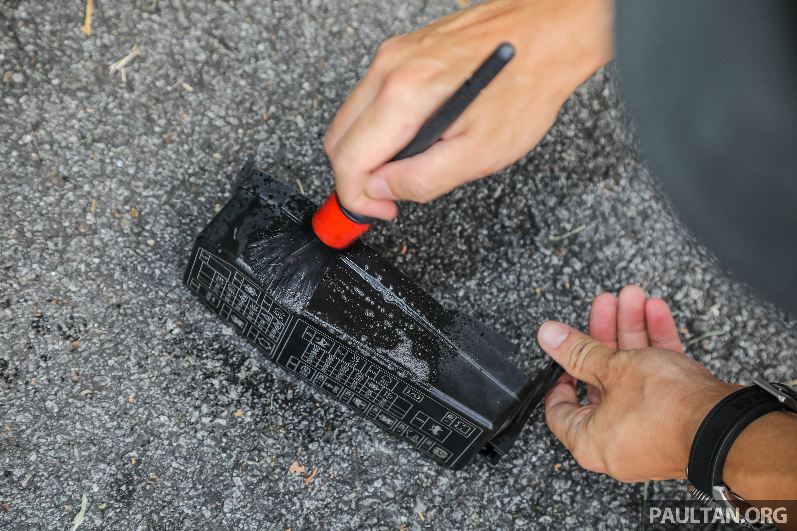 Engine Bay Cleaning16 Paul Tan's Automotive News