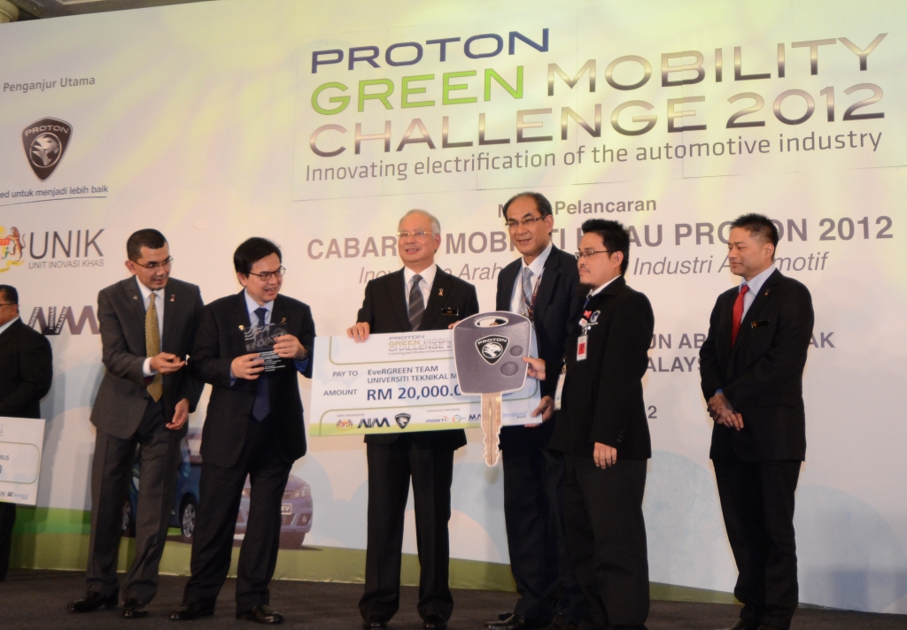 Proton Green Mobility Challenge 2012 local university students to