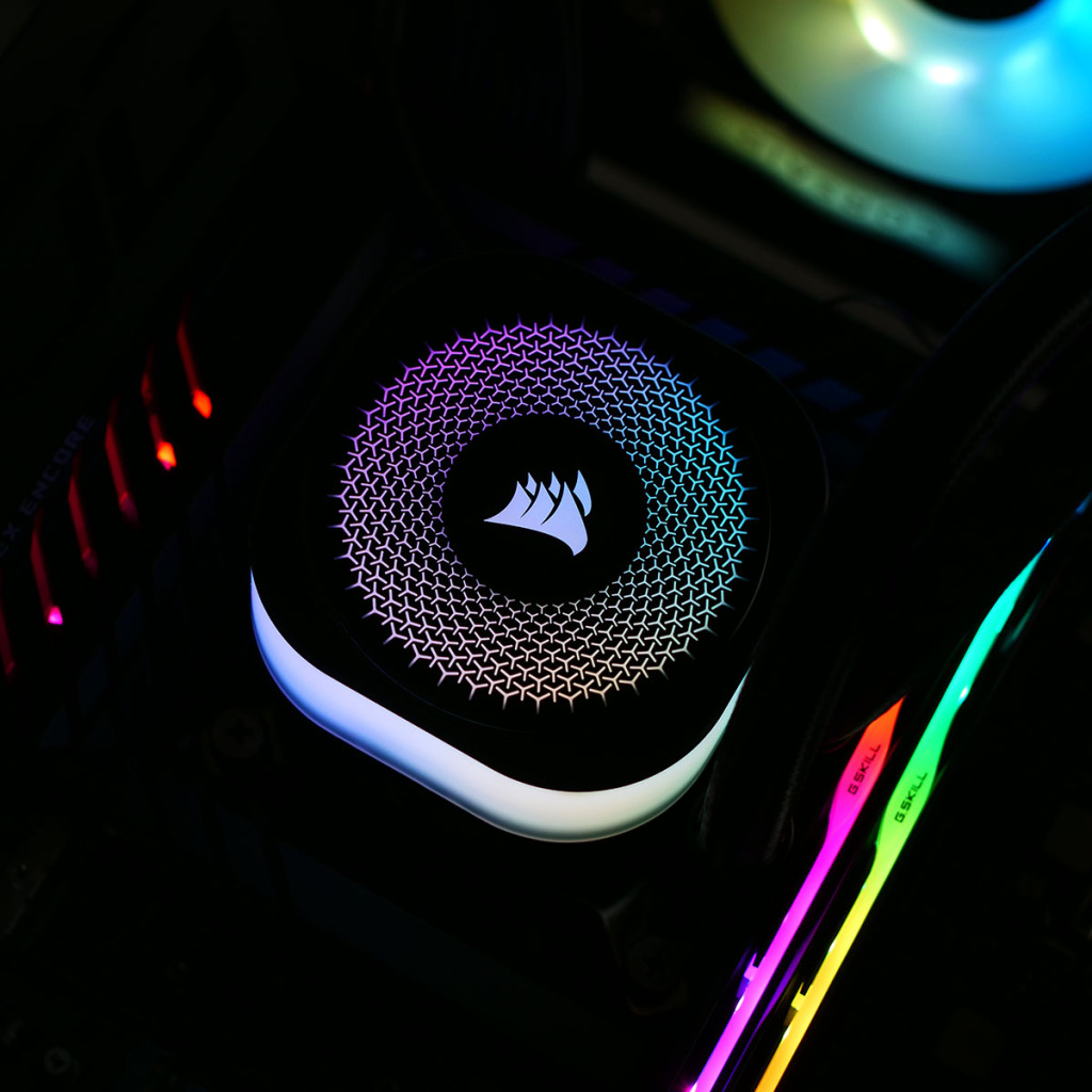 titan 360 rx rgb icue demo 02