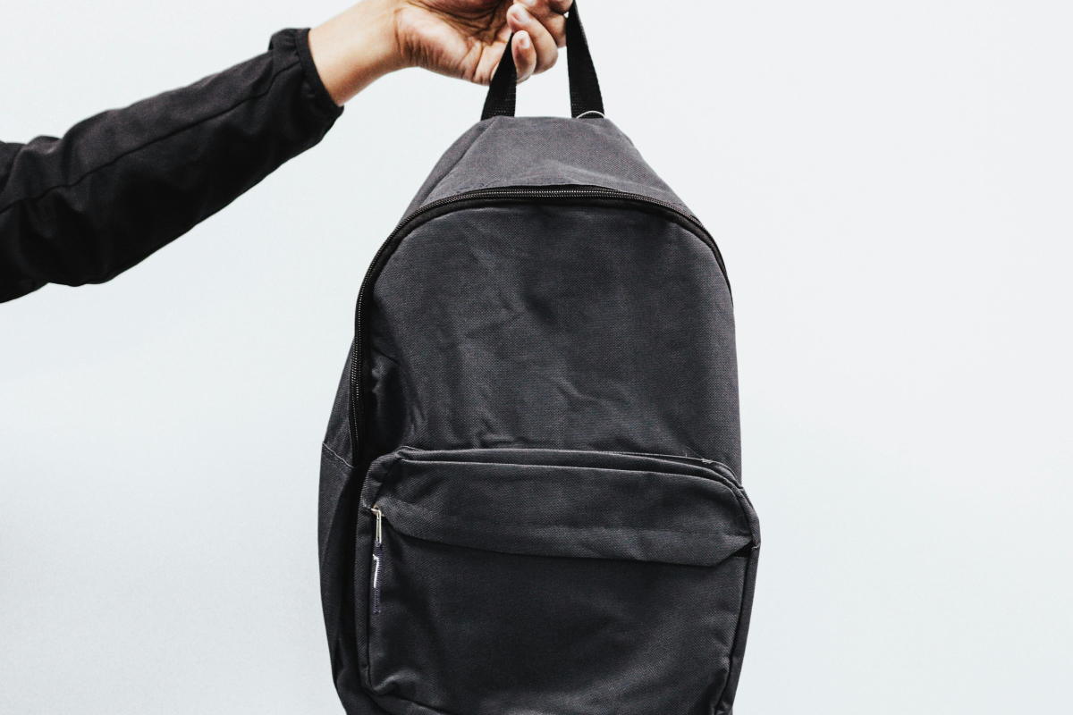 How Do You Choose a School Backpack? Important Considerations PAUSE