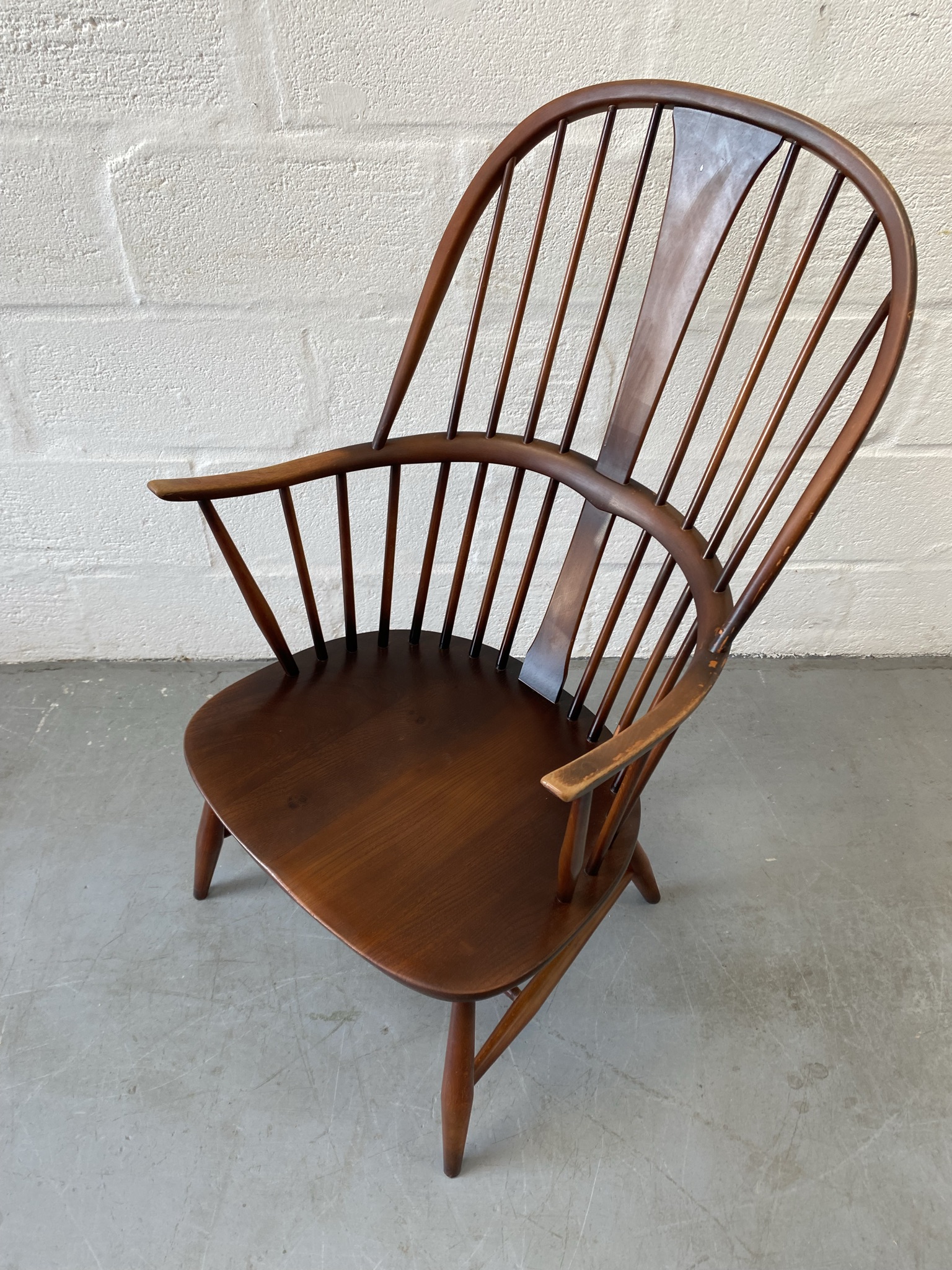 Vintage Ercol Windsor ‘Chairmakers’ Chair 472 Pavement Vintage