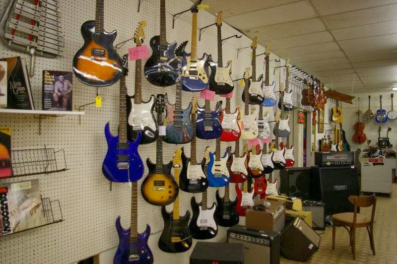 Golden Pawn Pawn Shop in Tulsa 1319 S Peoria Ave, Tulsa, OK 74120, USA