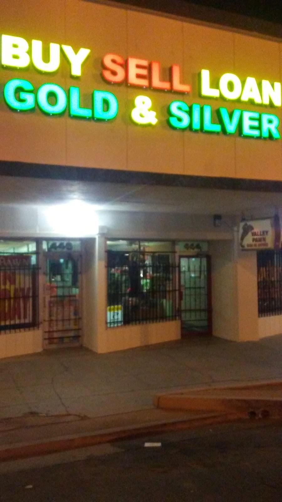 Valley Pawn Pawn Shop in El Centro 444 Main St, El Centro, CA 92243